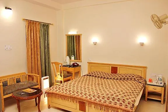 ***  Hotel Himland East- Free Pickup From Railway Station 西姆拉 印度